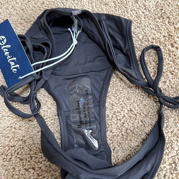 New! Levitate Rachel small vintage black bikini set. - Picture 3 of 6